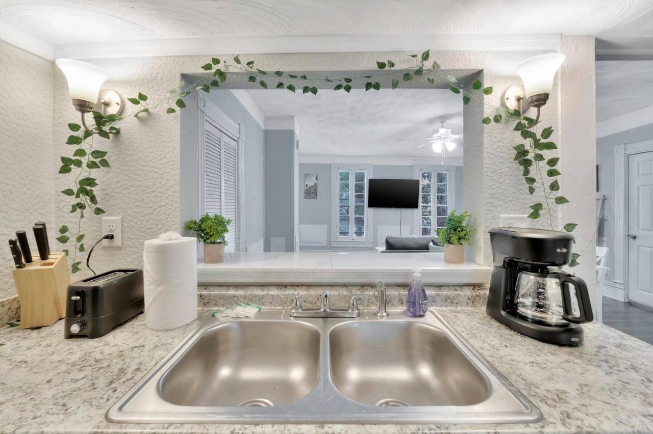 Le Chateau Tampa, Walk To Hyde Park & Amalie Arena Apartment Tampa